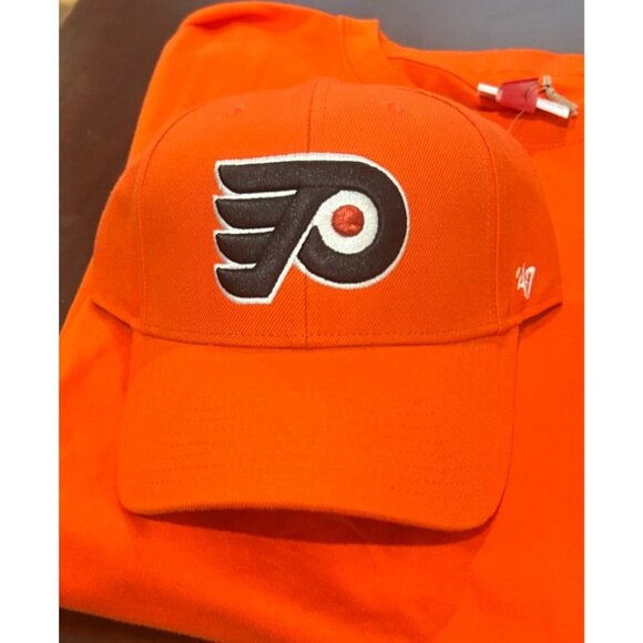 NEW WITH TAGS Philadelphia Flyers Bundle - XL shirt, 2 hats ($130 MSRP) - Picture 3 of 9